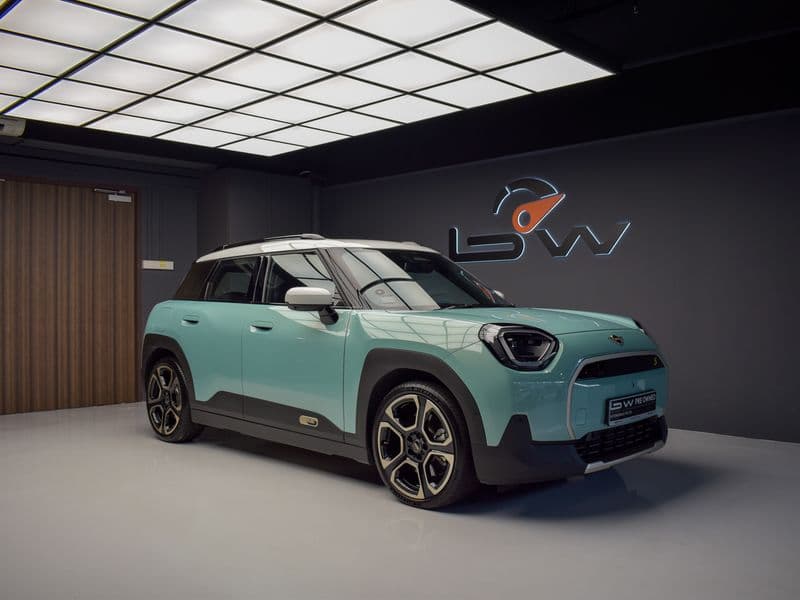 Mini Cooper Aceman photo 1